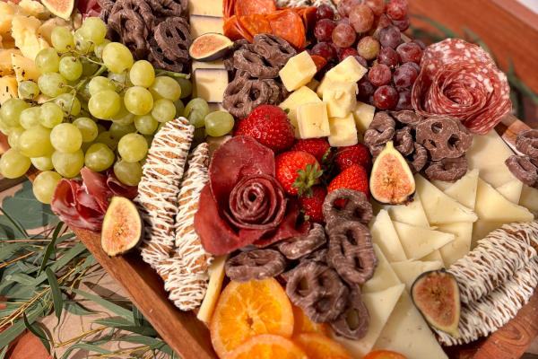 Charcuterie gifting